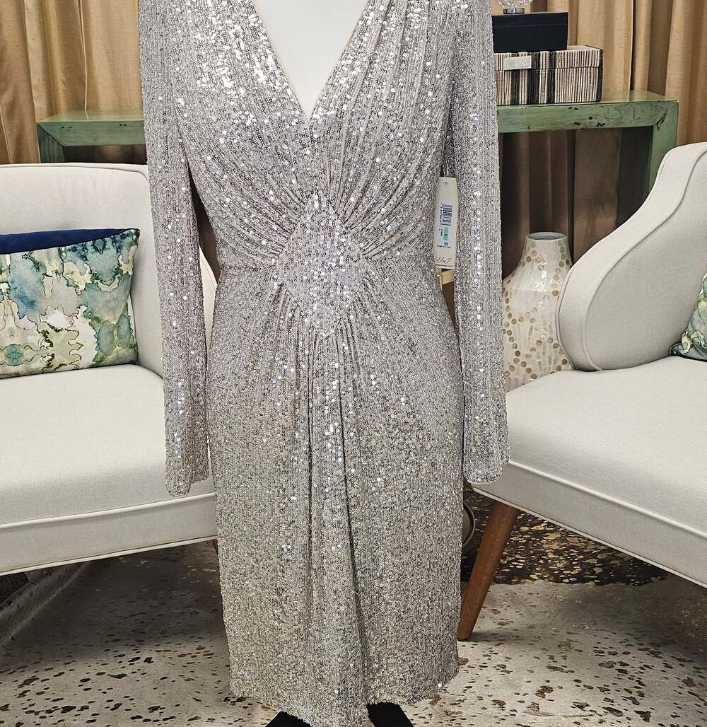 Eliza J size 8 full gold sequins with stretch –